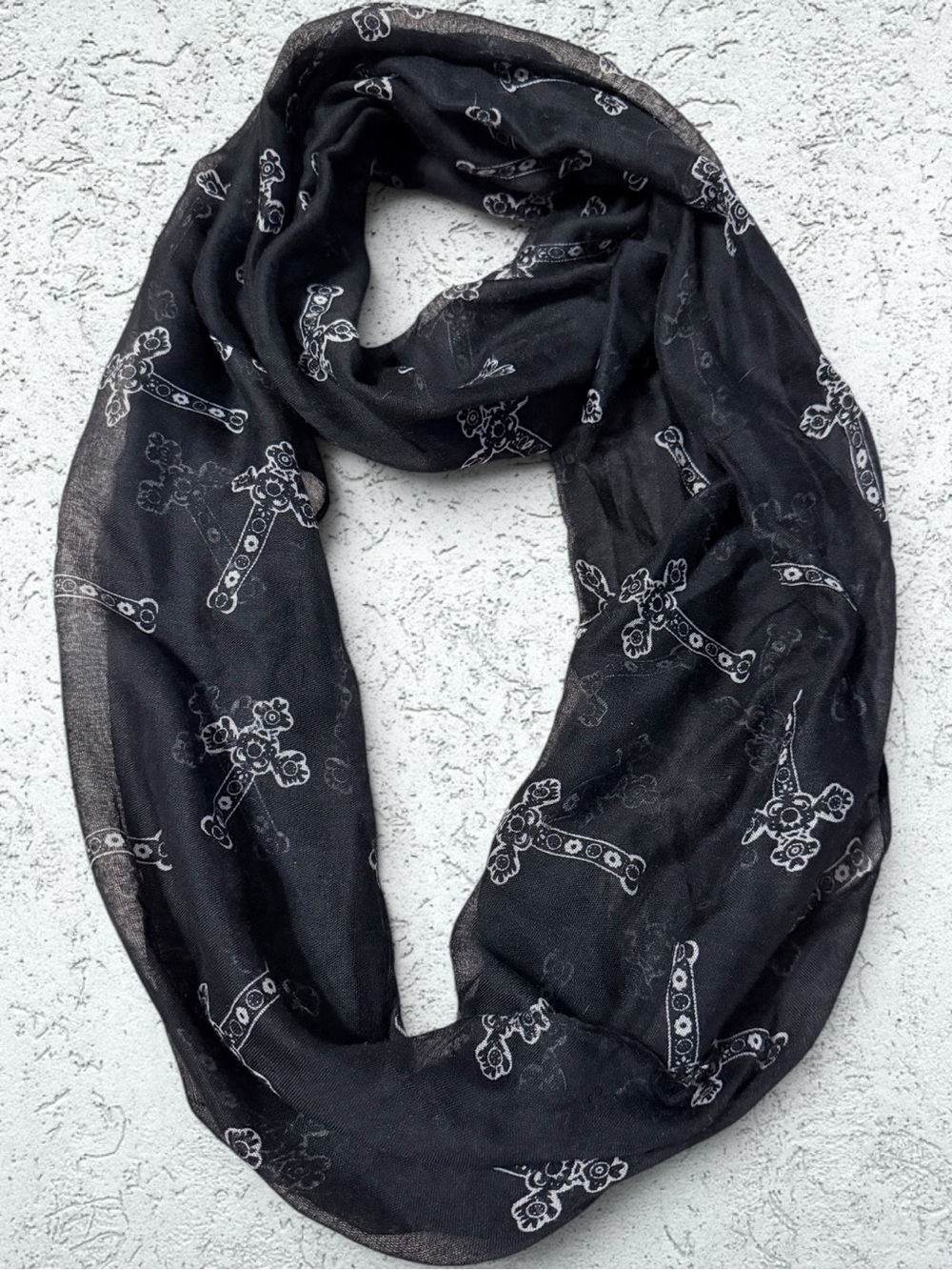 🌻Black Infinity Scarf with White Cross Print